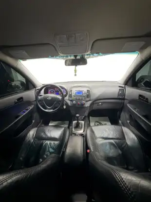HYUNDAI-I30-2009