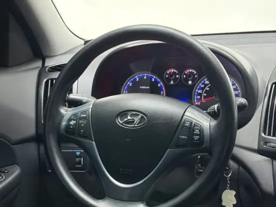 HYUNDAI-I30-2.0 MPI 16V GASOLINA 4P MANUAL HYUNDAI-I30-2009