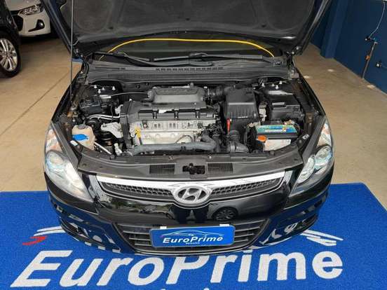 HYUNDAI-I30-2010