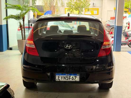 HYUNDAI-I30-2.0 MPFI GLS 16V GASOLINA 4P AUTOMÁTICO HYUNDAI-I30-2010