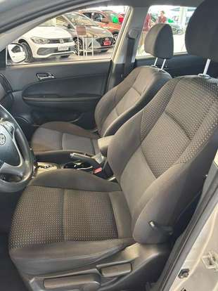 HYUNDAI-I30-2011