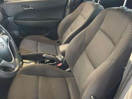 HYUNDAI-I30-2.0 MPFI GLS 16V GASOLINA 4P AUTOMÁTICO HYUNDAI-I30-2011