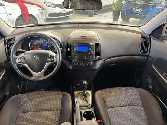 HYUNDAI-I30-2011