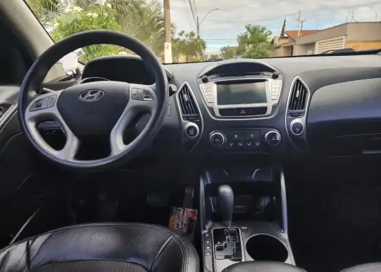 HYUNDAI-IX35-2.0 MPI 4X2 16V FLEX 4P AUTOMÁTICO HYUNDAI-IX35-2013