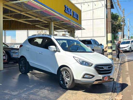 HYUNDAI-IX35-2021