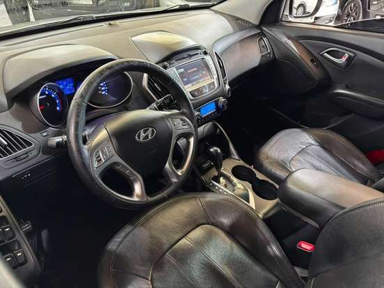 HYUNDAI-IX35-2.0 MPFI GLS 4X2 16V GASOLINA 4P AUTOMÁTICO HYUNDAI-IX35-2011