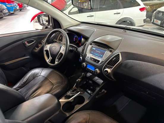 HYUNDAI-IX35-2.0 MPFI GLS 4X2 16V GASOLINA 4P AUTOMÁTICO HYUNDAI-IX35-2011