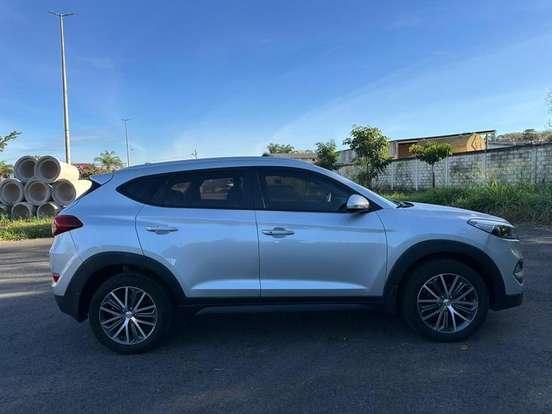 HYUNDAI-TUCSON-2017