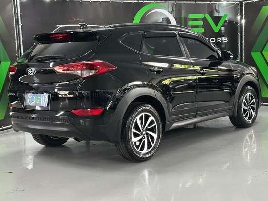 HYUNDAI-TUCSON-2020