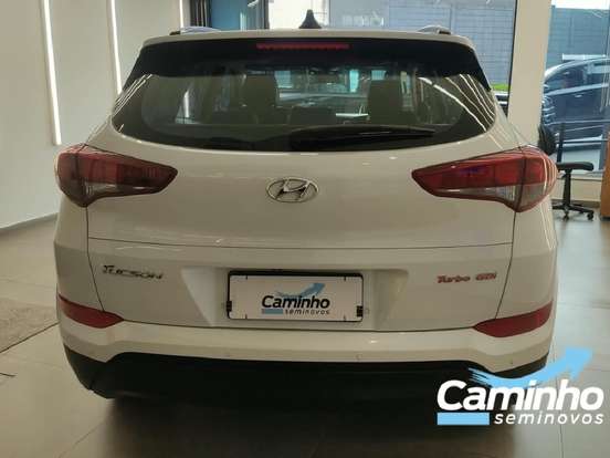HYUNDAI-TUCSON-2020