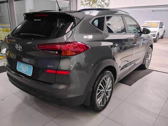 HYUNDAI-TUCSON-2023