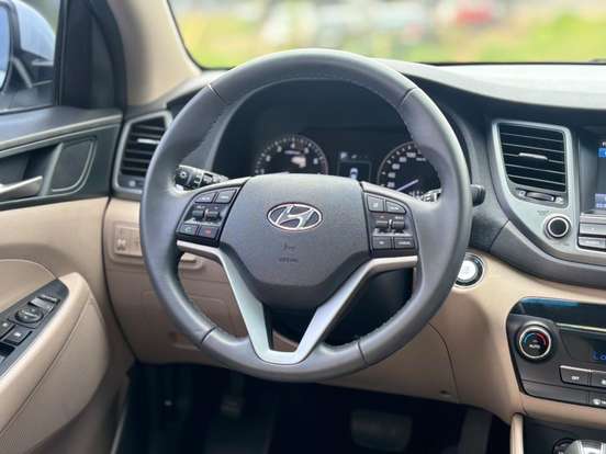 HYUNDAI-TUCSON-2021