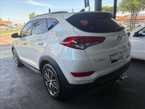HYUNDAI-TUCSON-2017