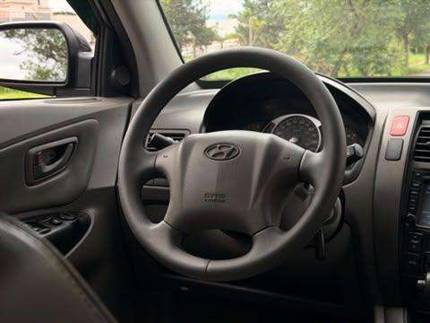 HYUNDAI-TUCSON-2.0 MPFI GL 16V 142CV 2WD GASOLINA 4P MANUAL HYUNDAI-TUCSON-2013