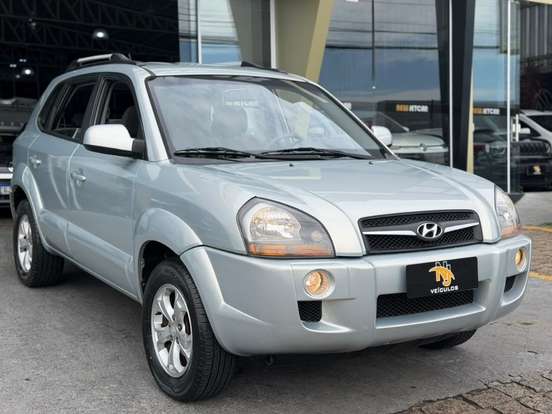 HYUNDAI-TUCSON-2.0 MPFI GLS 16V 143CV 2WD FLEX 4P AUTOMÁTICO HYUNDAI-TUCSON-2012