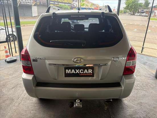 HYUNDAI-TUCSON-2012