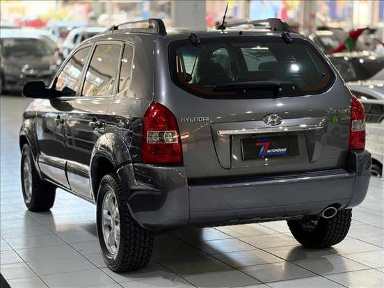 HYUNDAI-TUCSON-2.0 MPFI GLS 16V 143CV 2WD FLEX 4P AUTOMÁTICO HYUNDAI-TUCSON-2019