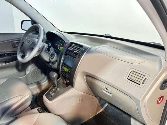 HYUNDAI-TUCSON-2.0 MPFI GLS 16V 143CV 2WD FLEX 4P AUTOMÁTICO HYUNDAI-TUCSON-2015