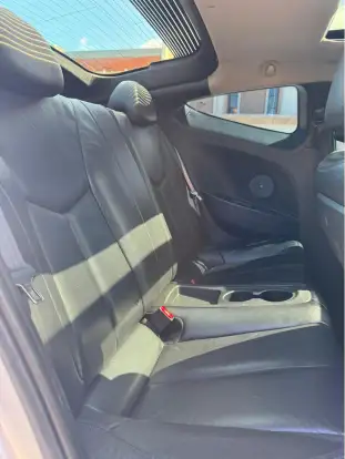 HYUNDAI-VELOSTER-2011