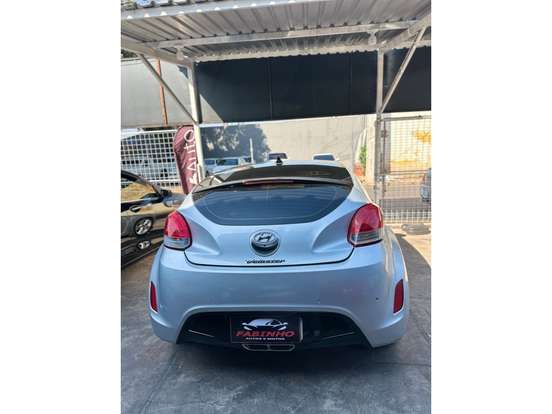 HYUNDAI-VELOSTER-2012