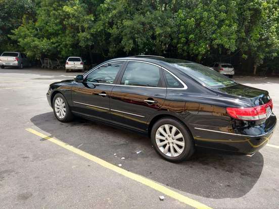 HYUNDAI-AZERA-2008