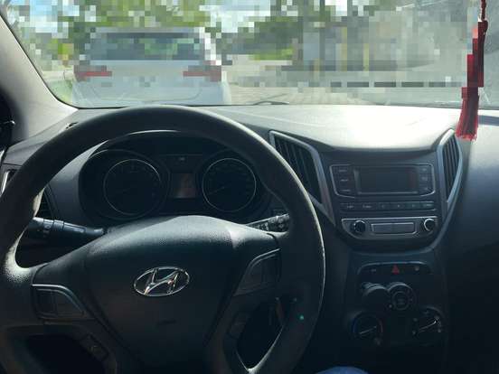 HYUNDAI-HB20-2012