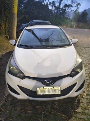 HYUNDAI HB20 1.0 COMFORT PLUS 12V FLEX 4P MANUAL