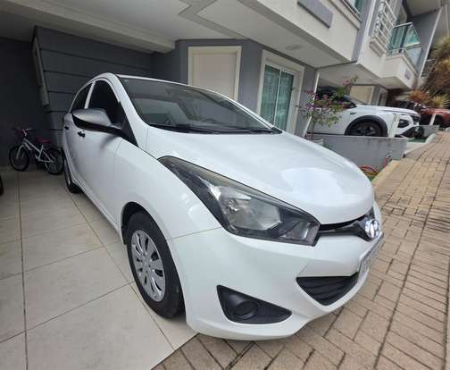 HYUNDAI-HB20-2013