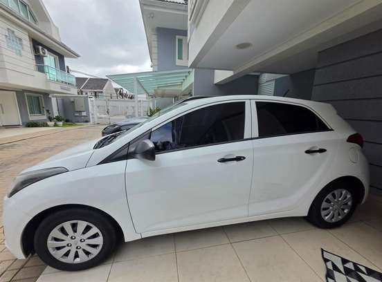HYUNDAI-HB20-2013