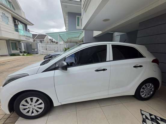 HYUNDAI-HB20-1.0 COMFORT PLUS 12V FLEX 4P MANUAL HYUNDAI-HB20-2013