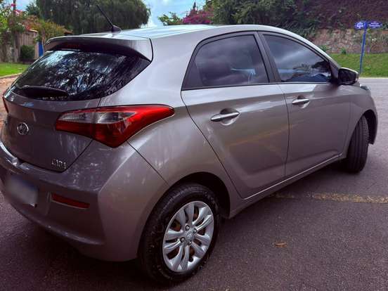 HYUNDAI-HB20-1.0 COMFORT PLUS 12V FLEX 4P MANUAL HYUNDAI-HB20-2017