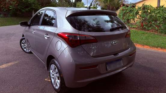 HYUNDAI-HB20-2017