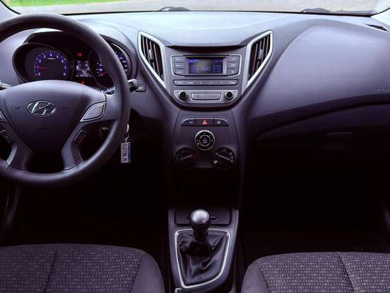 HYUNDAI-HB20-1.0 COMFORT PLUS 12V FLEX 4P MANUAL HYUNDAI-HB20-2017