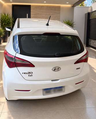HYUNDAI-HB20-2013