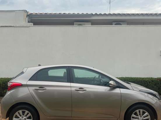 HYUNDAI-HB20-1.6 COMFORT PLUS 16V FLEX 4P AUTOMÁTICO HYUNDAI-HB20-2016