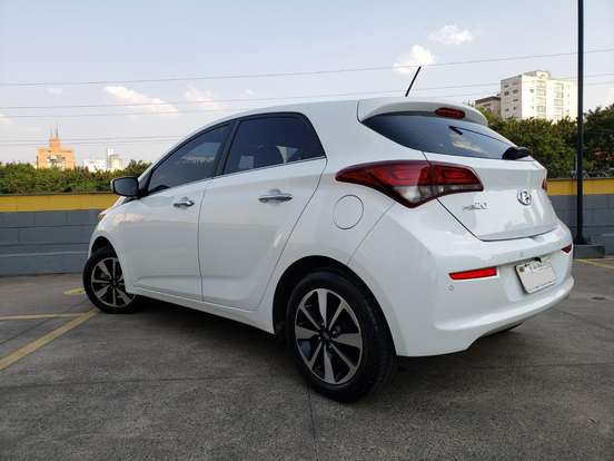HYUNDAI-HB20-1.6 PREMIUM 16V FLEX 4P AUTOMÁTICO HYUNDAI-HB20-2018