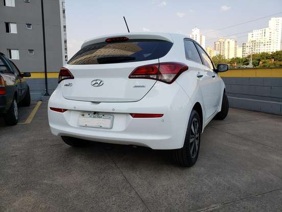 HYUNDAI-HB20-2018
