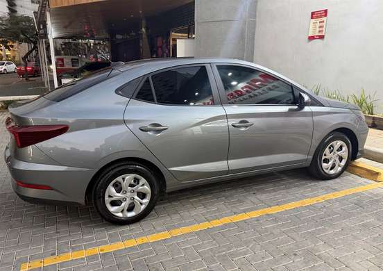 HYUNDAI-HB20S-2023
