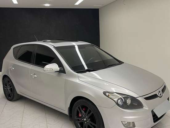 HYUNDAI-I30-2.0 MPFI GLS 16V GASOLINA 4P AUTOMÁTICO HYUNDAI-I30-2011