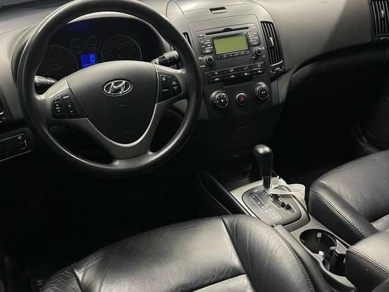 HYUNDAI-I30-2.0 MPFI GLS 16V GASOLINA 4P AUTOMÁTICO HYUNDAI-I30-2011