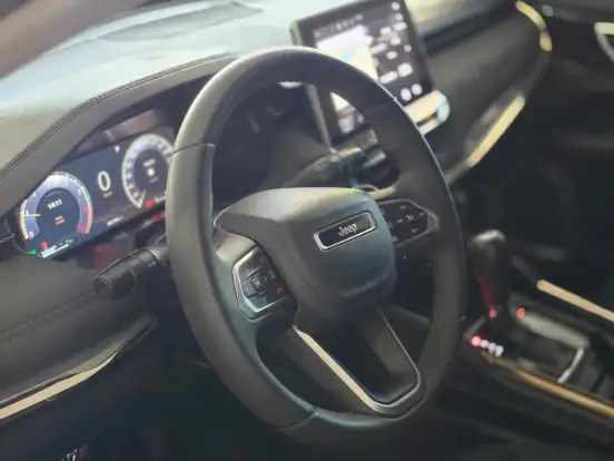 JEEP-COMMANDER-2022