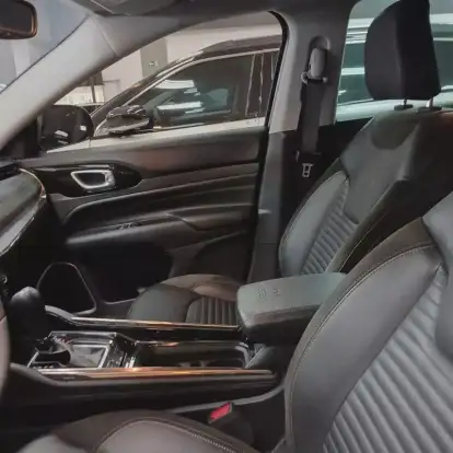 JEEP-COMMANDER-2023