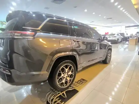 JEEP-COMMANDER-1.3 T270 TURBO FLEX OVERLAND AT6 JEEP-COMMANDER-2022
