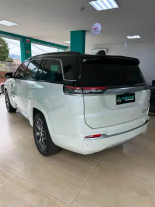 JEEP-COMMANDER-2024