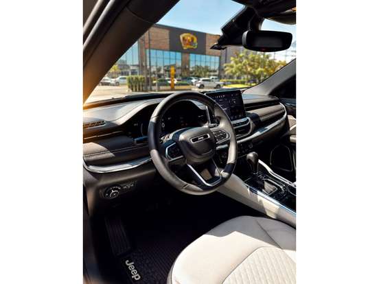 JEEP-COMMANDER-2023