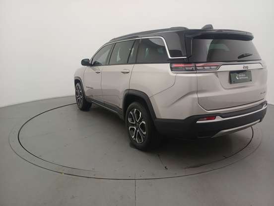 JEEP-COMMANDER-2024