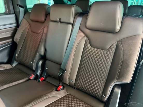 JEEP-COMMANDER-2025
