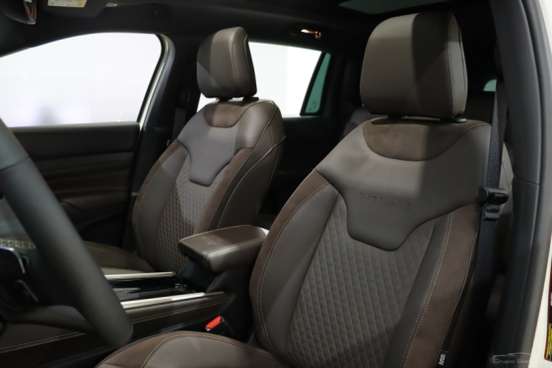 JEEP-COMMANDER-2025