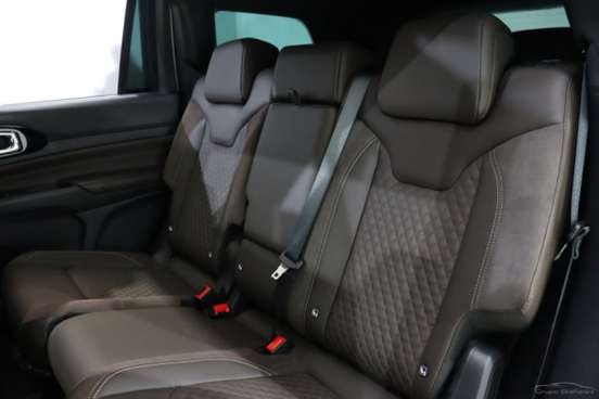 JEEP-COMMANDER-2025