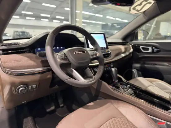 JEEP-COMMANDER-2023